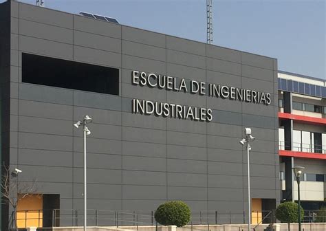 Facultad de Ingenierías .